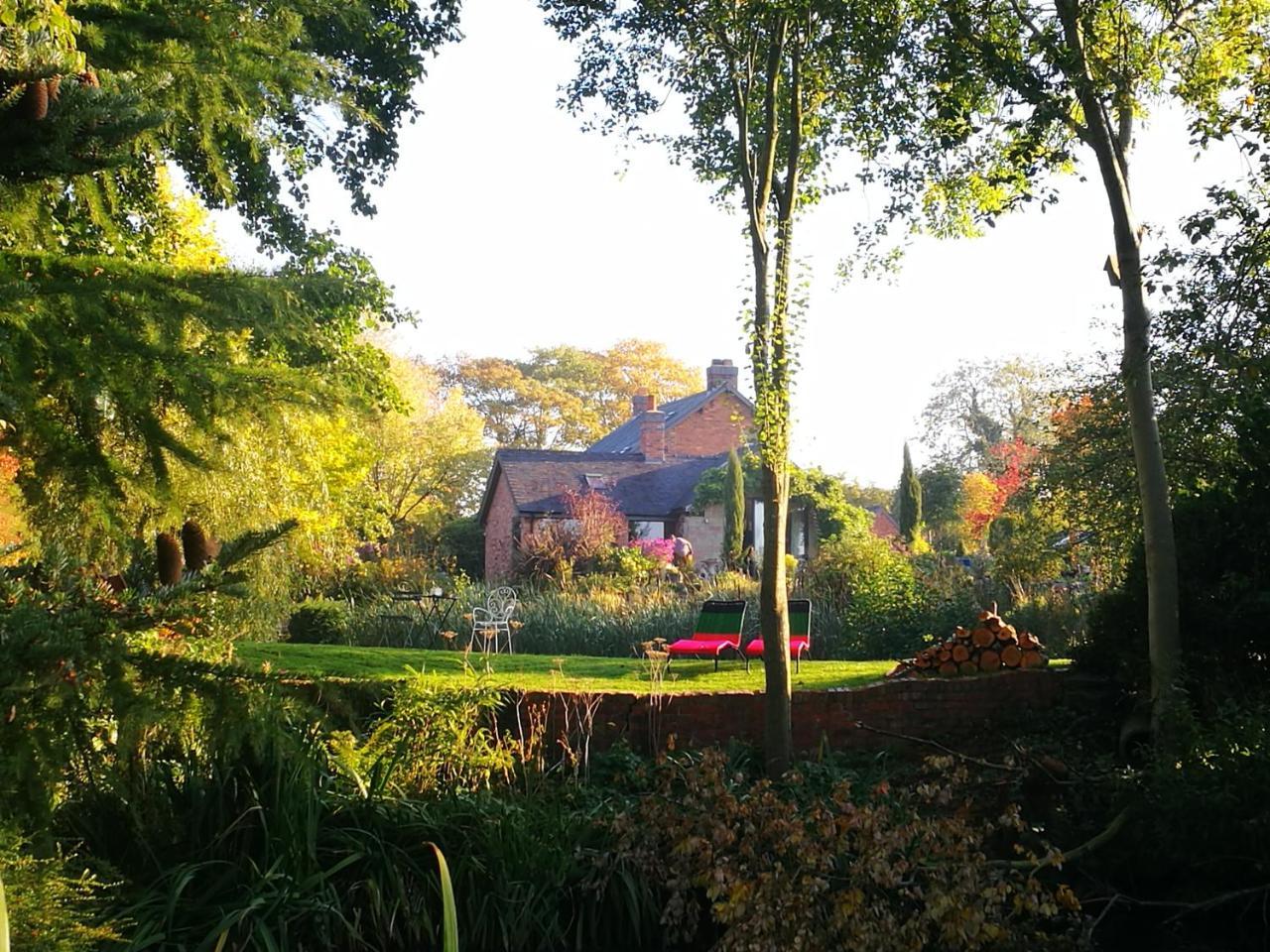 Hayeswood Lodge Luxury Accommodation Stanley  Kültér fotó